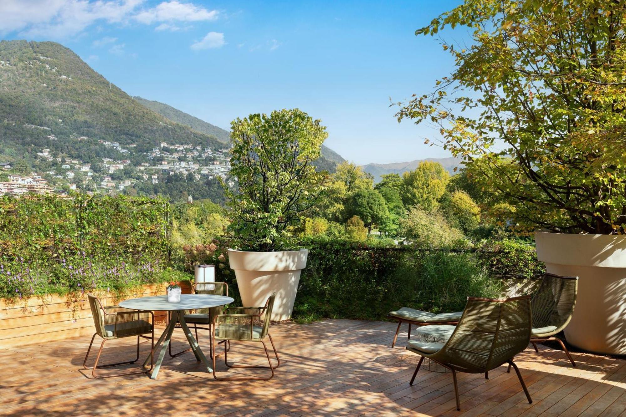 Sheraton Lake Como Hotel Esterno foto