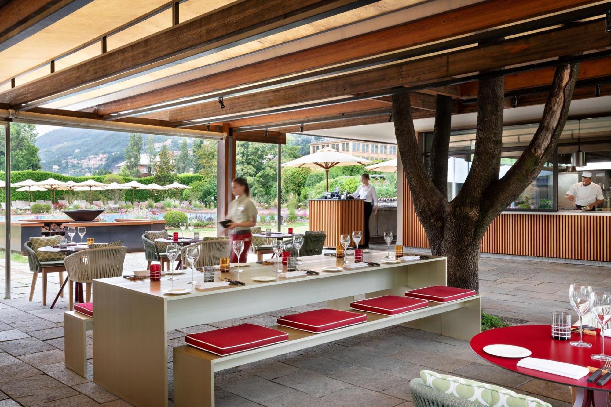 Sheraton Lake Como Hotel Esterno foto