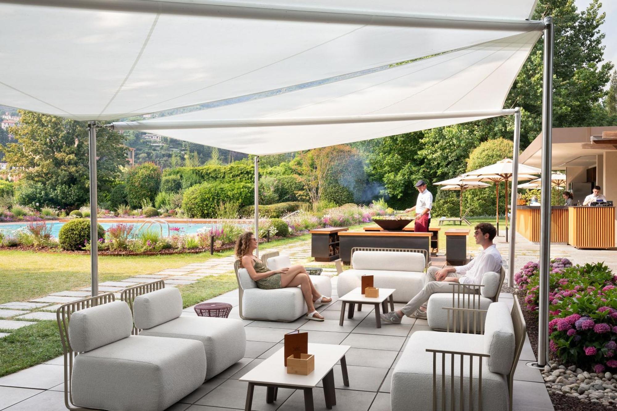 Sheraton Lake Como Hotel Esterno foto