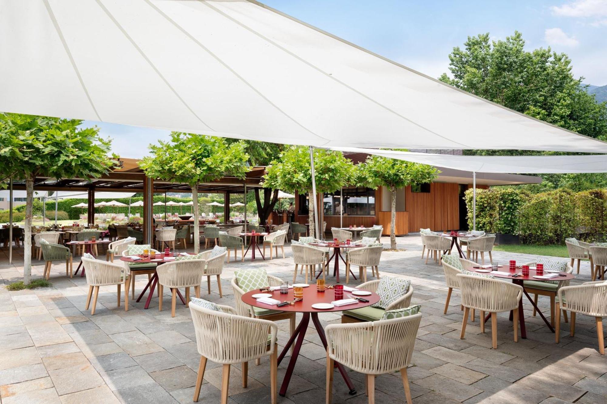 Sheraton Lake Como Hotel Esterno foto