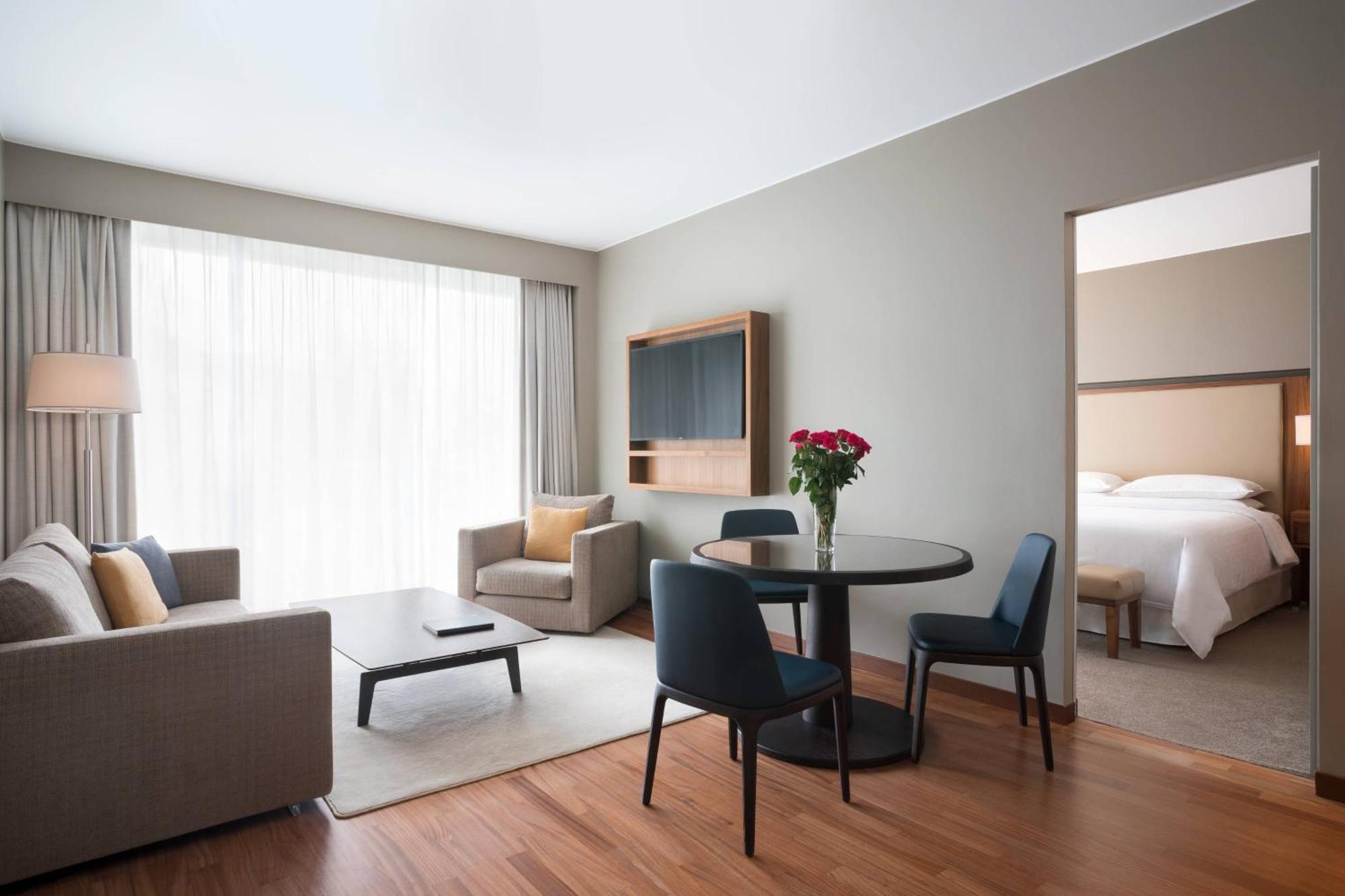 Sheraton Lake Como Hotel Esterno foto