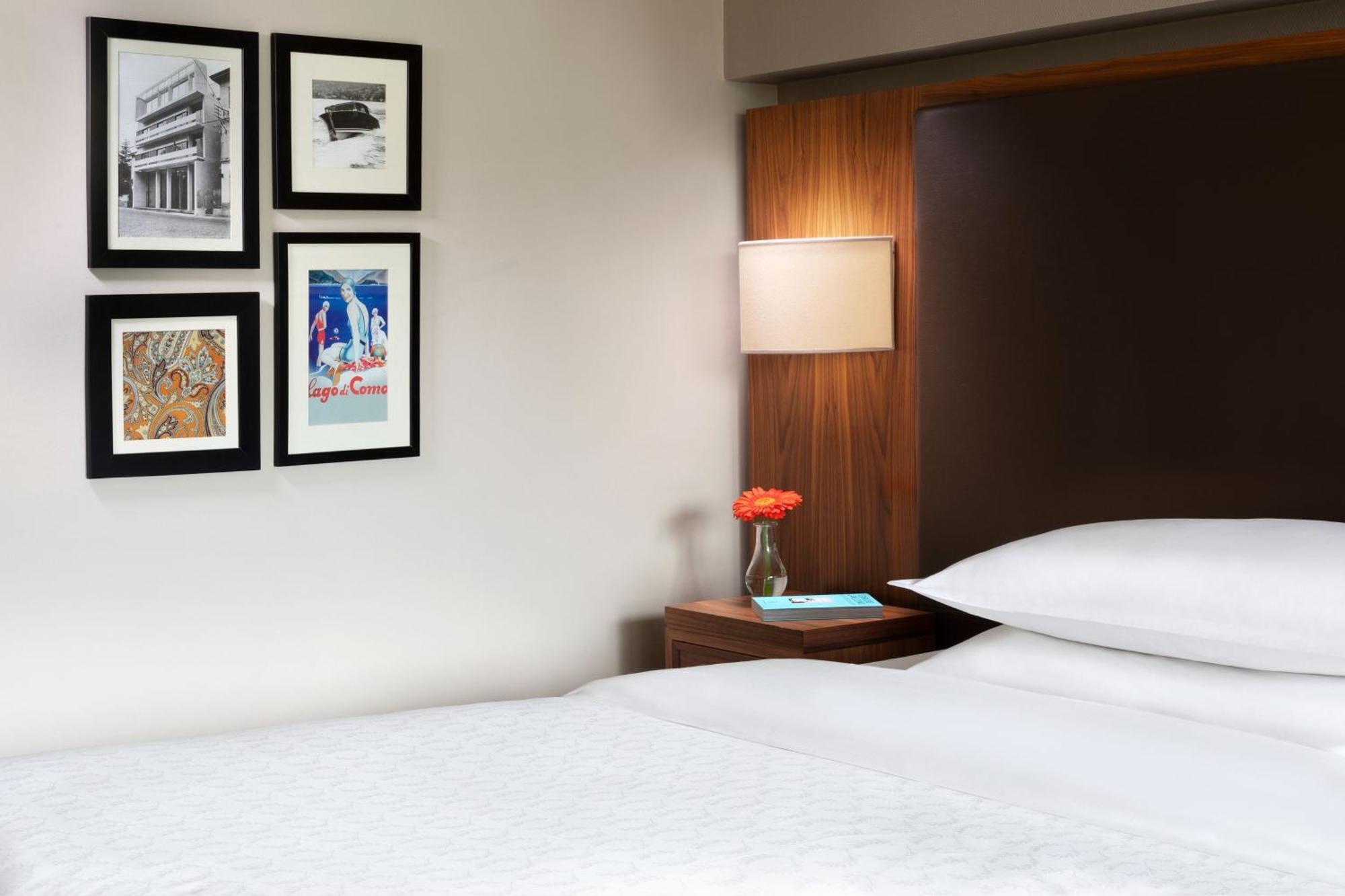 Sheraton Lake Como Hotel Esterno foto