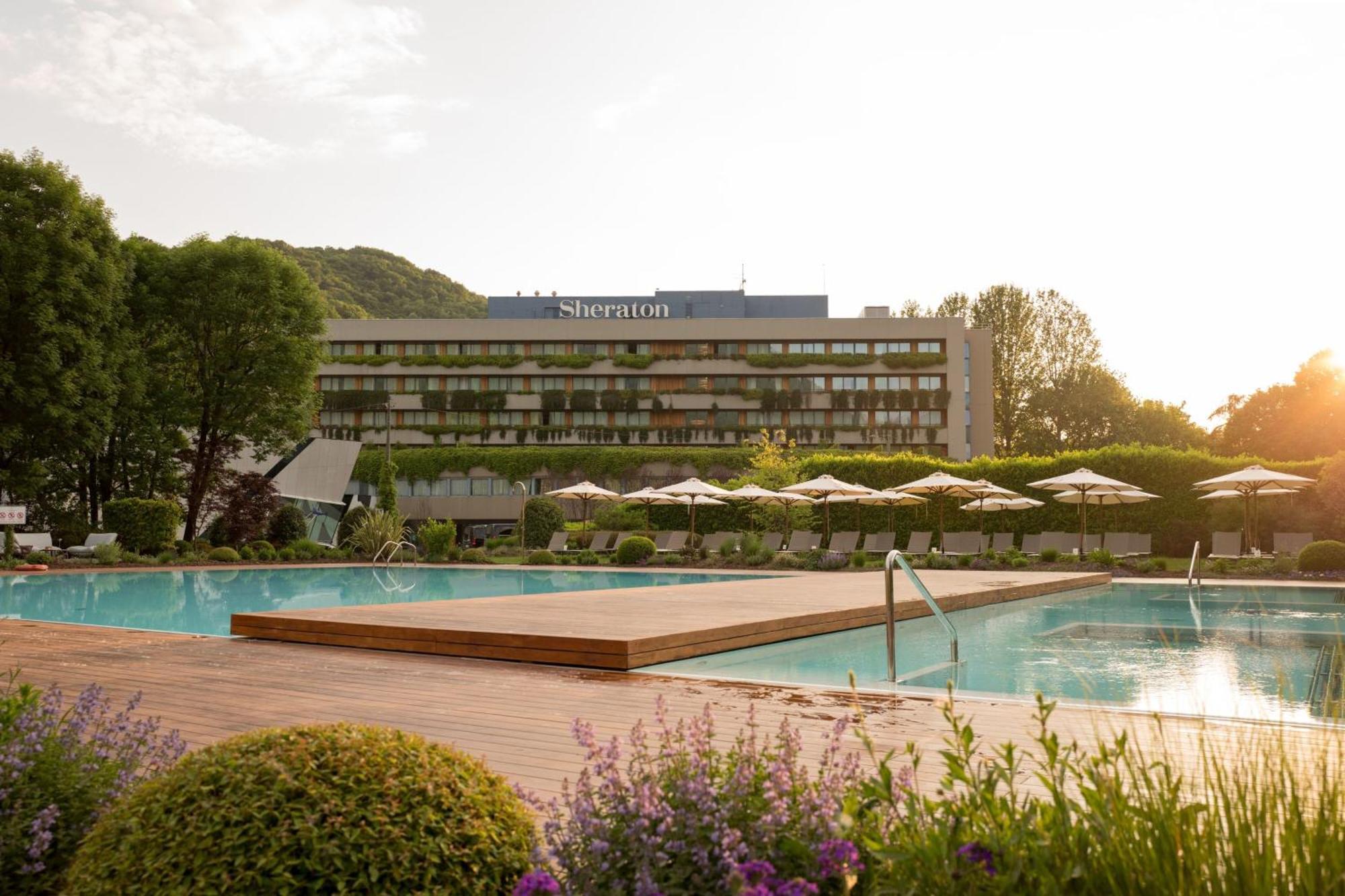 Sheraton Lake Como Hotel Esterno foto