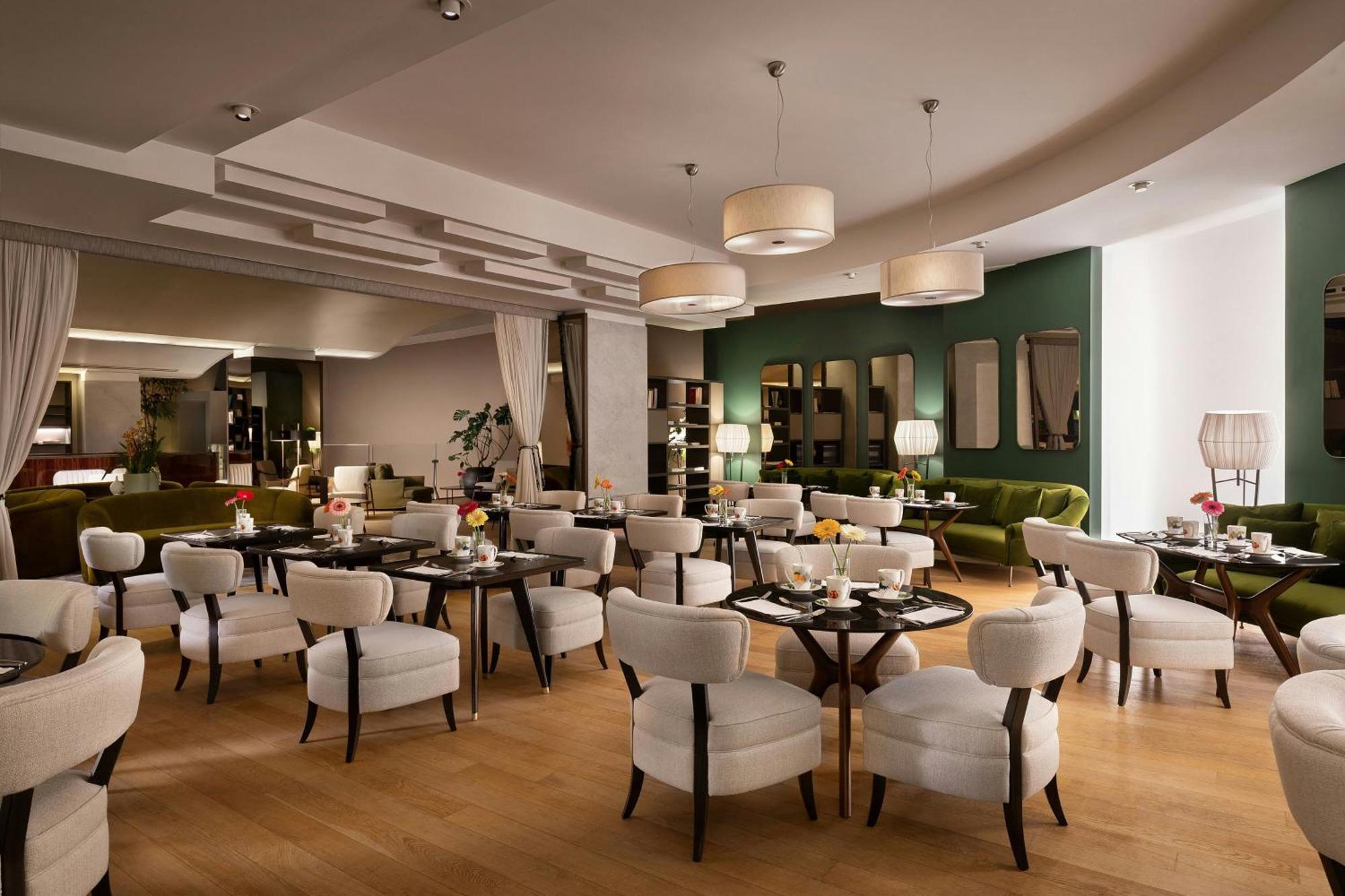 Sheraton Lake Como Hotel Esterno foto